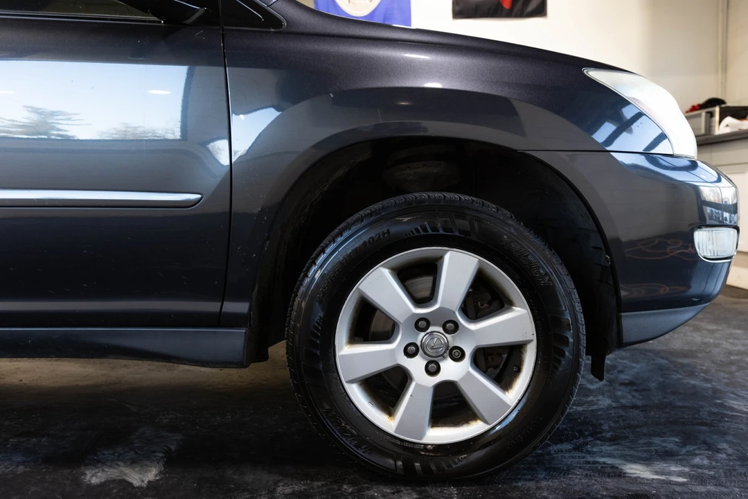 2006 Lexus RX 2nd Gen - Image 18 of 21