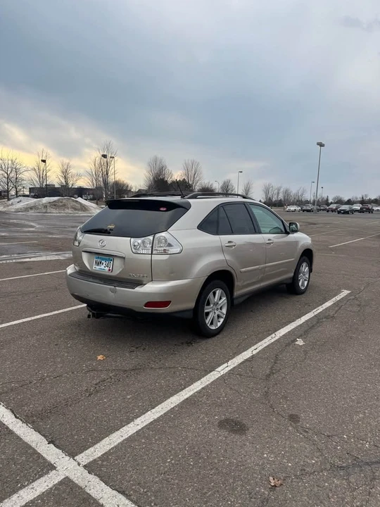 2006 Lexus RX 2nd Gen - Image 3 of 10