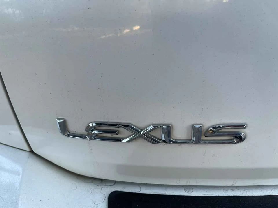 2006 Lexus RX 2nd Gen - Image 13 of 15