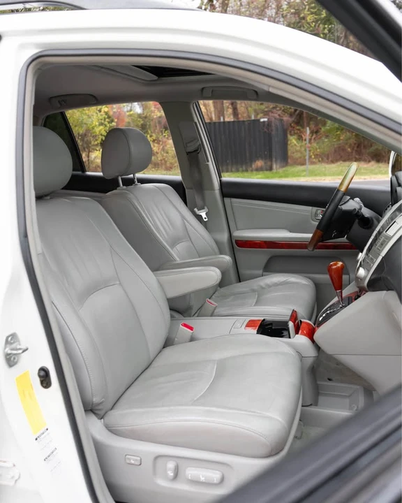 2006 Lexus RX 2nd Gen - Image 6 of 11