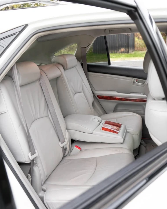 2006 Lexus RX 2nd Gen - Image 7 of 11