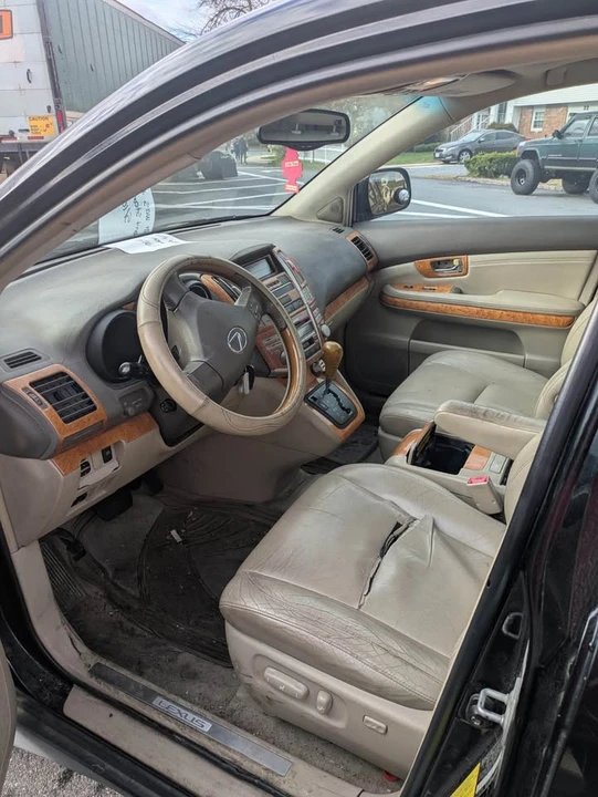 2006 Lexus RX 2nd Gen - Image 7 of 9
