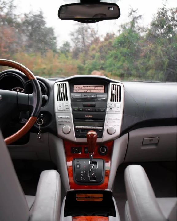 2006 Lexus RX 2nd Gen - Image 11 of 11