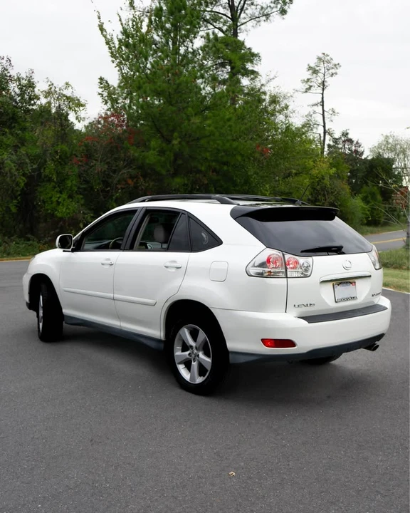 2006 Lexus RX 2nd Gen - Image 2 of 11