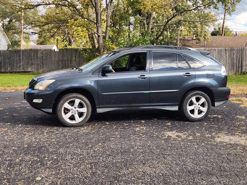 2006 Lexus RX 2nd Gen - Image 2 of 12