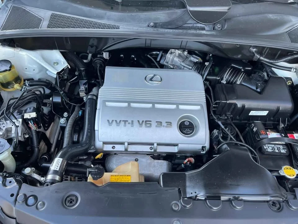 2006 Lexus RX 2nd Gen - Image 12 of 15