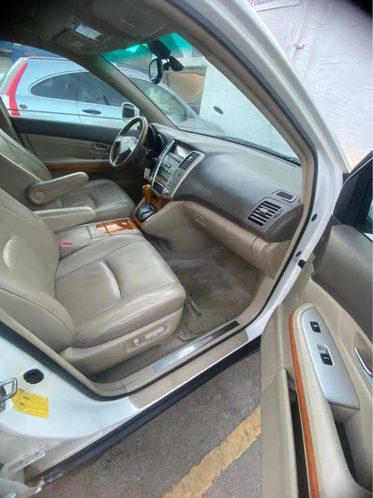 2006 Lexus RX 2nd Gen - Image 6 of 12