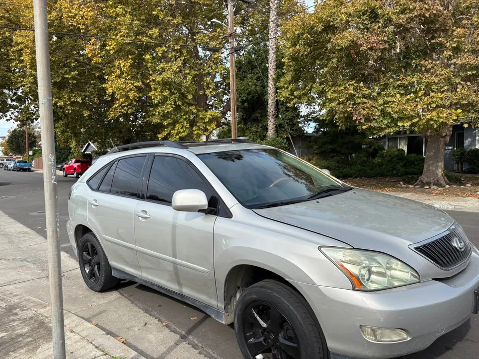 2006 Lexus RX 2nd Gen - Image 2 of 7
