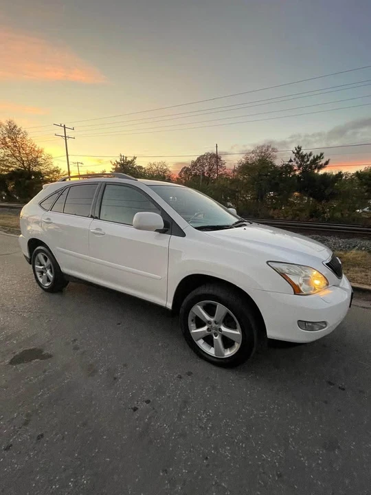 2006 Lexus RX 2nd Gen - Image 2 of 12