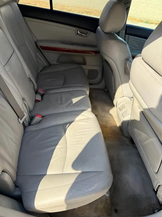 2006 Lexus RX 2nd Gen - Image 6 of 8