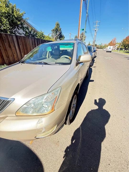2006 Lexus RX 2nd Gen - Image 2 of 12