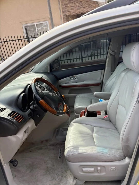 2006 Lexus RX 2nd Gen - Image 5 of 7
