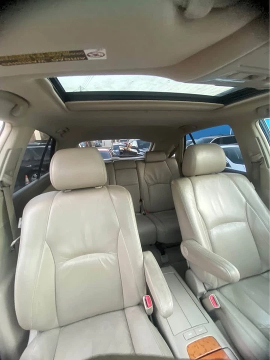 2006 Lexus RX 2nd Gen - Image 8 of 12