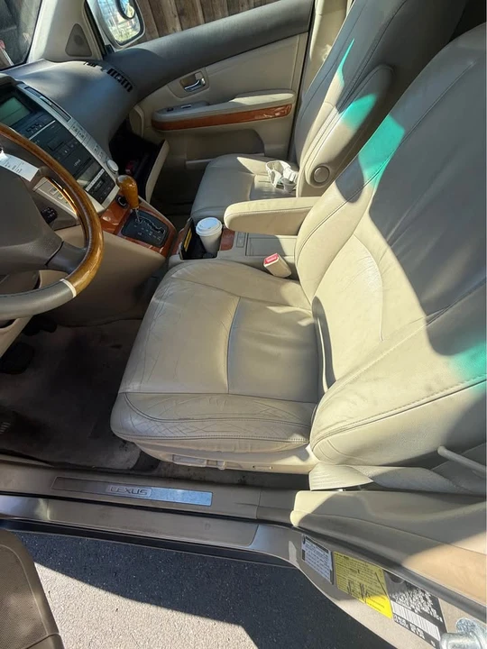 2006 Lexus RX 2nd Gen - Image 10 of 12