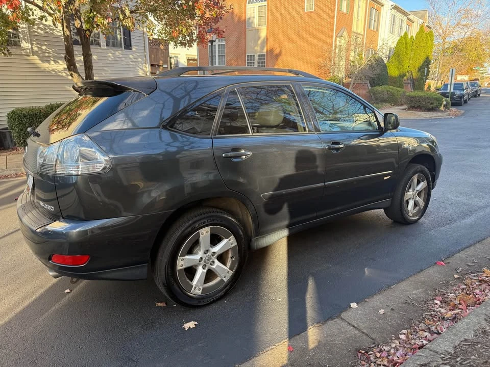 2006 Lexus RX 2nd Gen - Image 3 of 11
