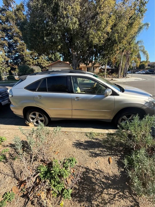 2006 Lexus RX 2nd Gen - Image 4 of 12