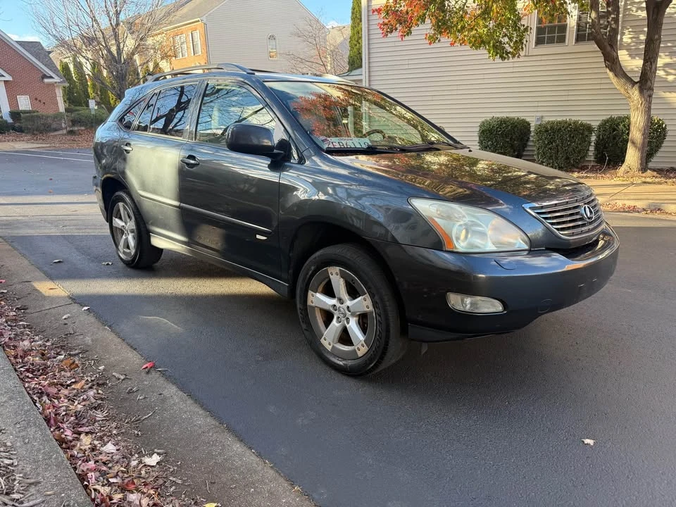 2006 Lexus RX 2nd Gen - Image 2 of 11
