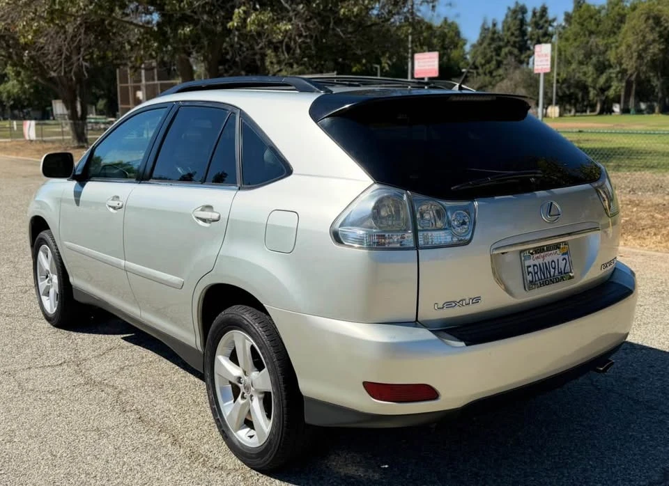 2006 Lexus RX 2nd Gen - Image 3 of 15