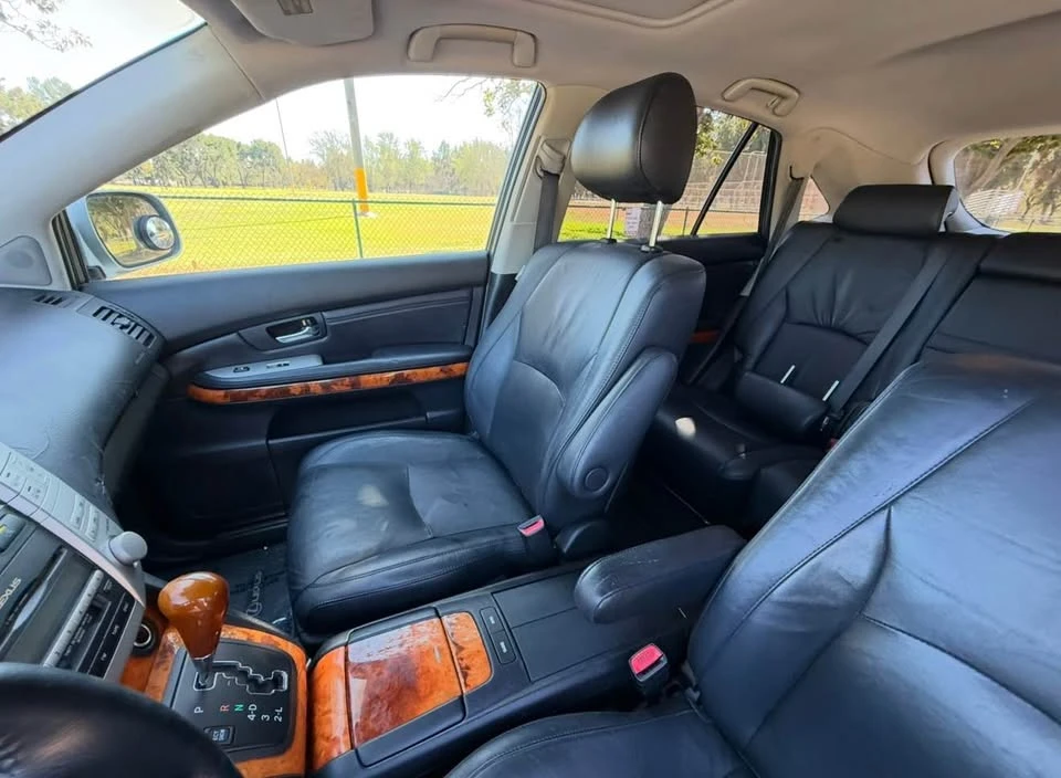 2006 Lexus RX 2nd Gen - Image 11 of 15