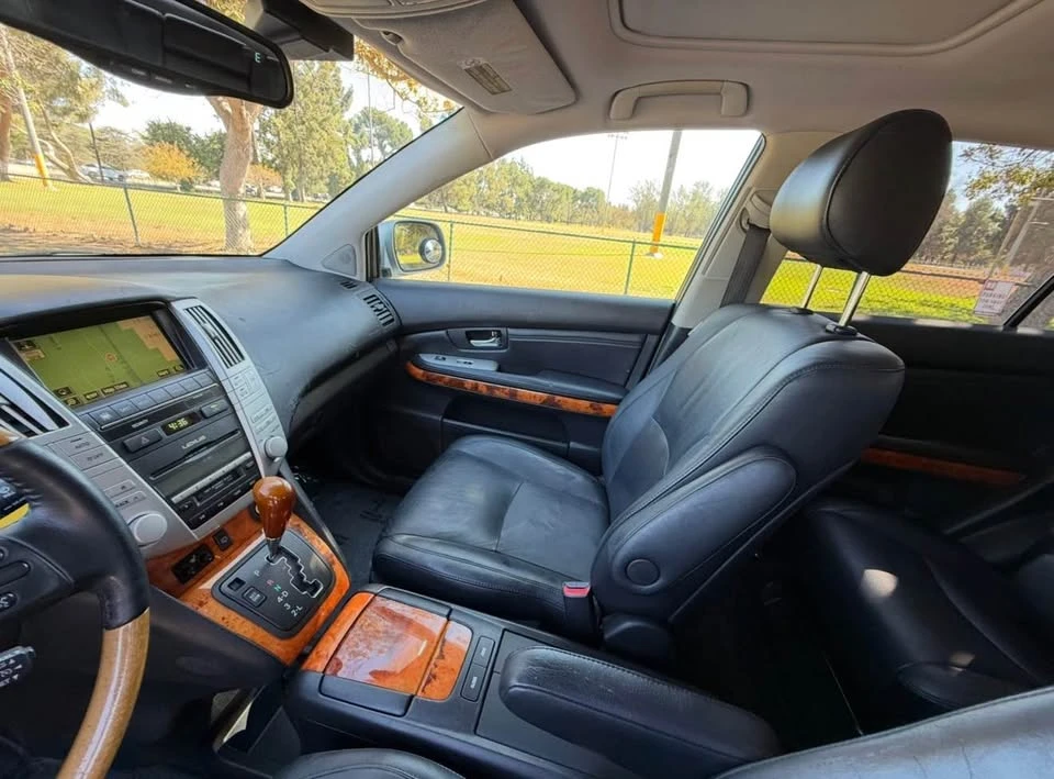 2006 Lexus RX 2nd Gen - Image 12 of 15