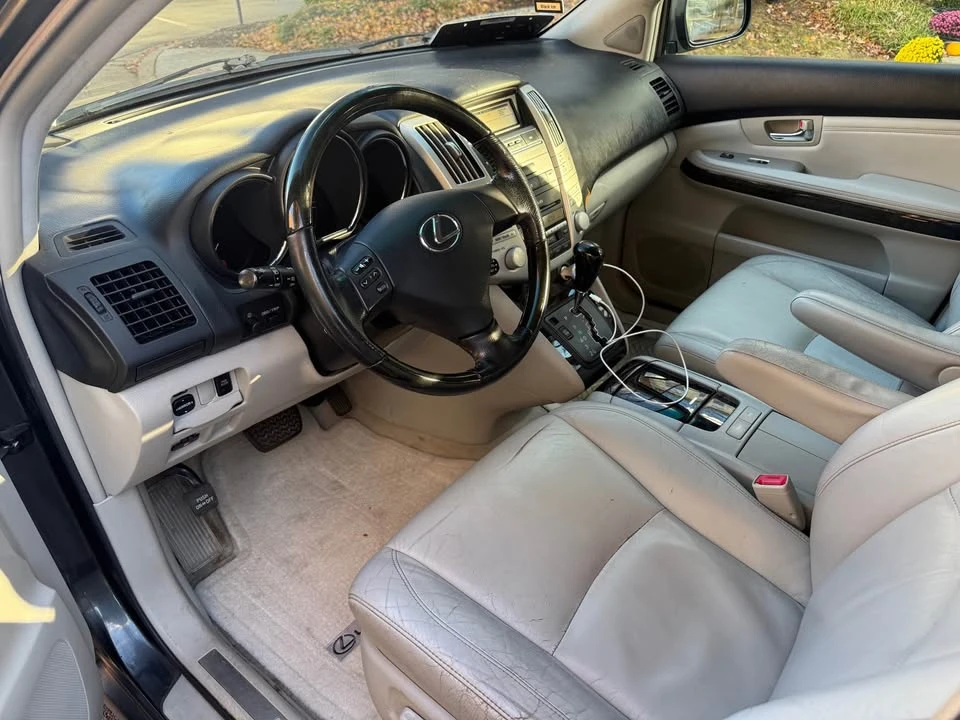 2006 Lexus RX 2nd Gen - Image 5 of 11
