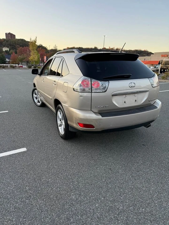 2006 Lexus RX 2nd Gen - Image 3 of 20