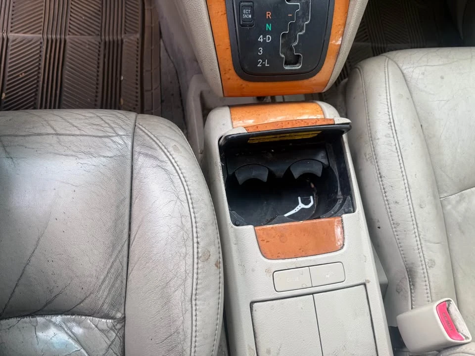 2006 Lexus RX 2nd Gen - Image 6 of 14