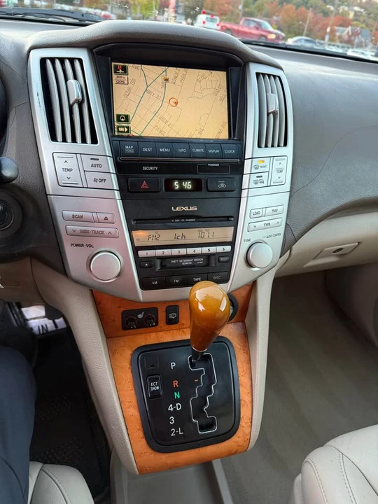 2006 Lexus RX 2nd Gen - Image 14 of 20