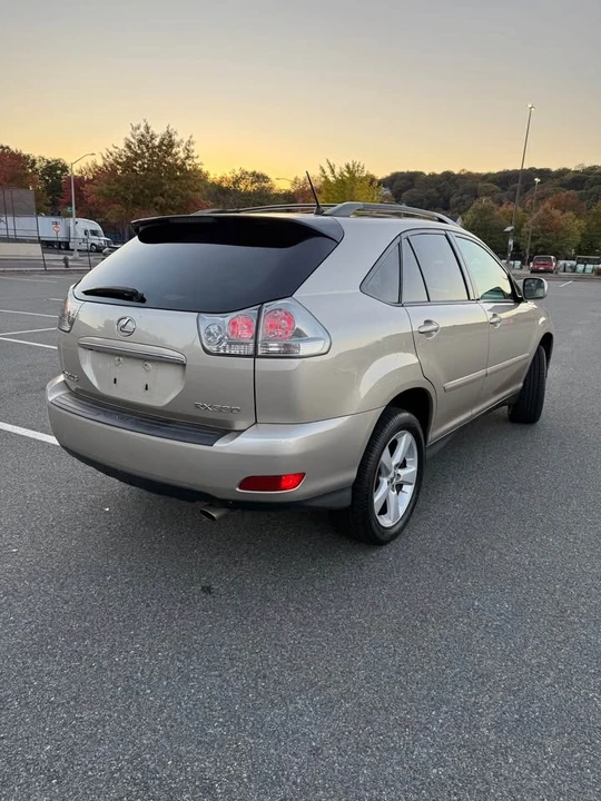 2006 Lexus RX 2nd Gen - Image 6 of 20