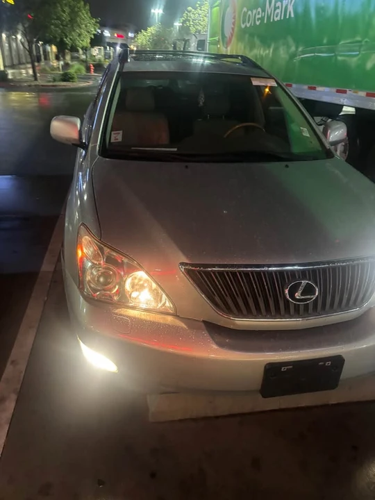 2006 Lexus RX 2nd Gen - Image 6 of 10