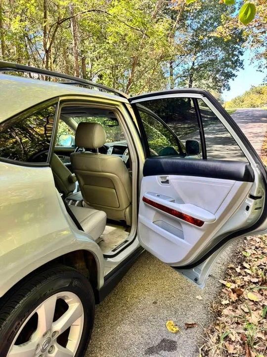 2006 Lexus RX 2nd Gen - Image 13 of 14