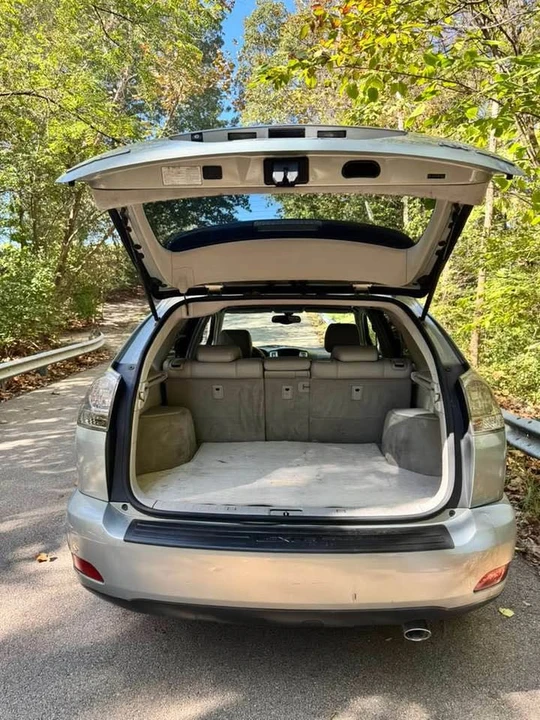 2006 Lexus RX 2nd Gen - Image 9 of 14