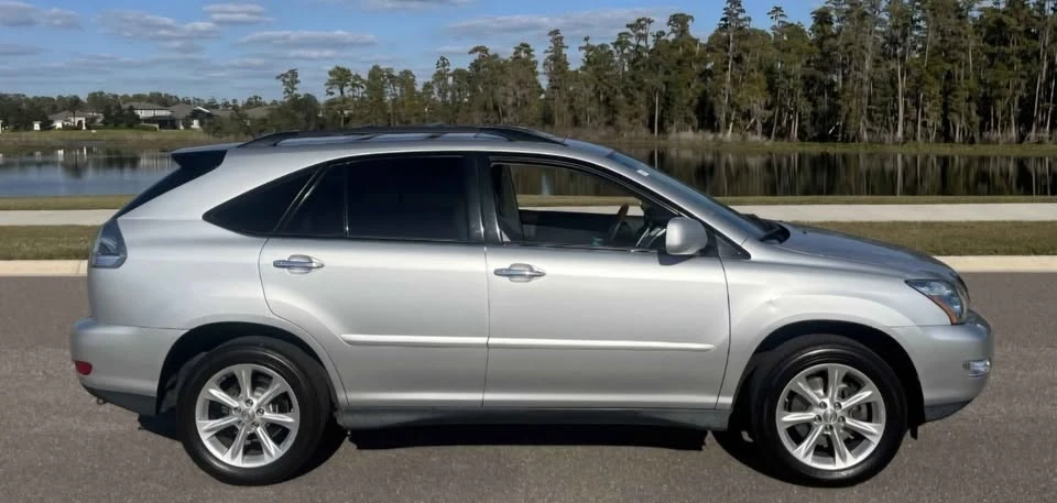2006 Lexus RX 2nd Gen - Image 2 of 4