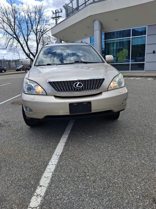 2006 Lexus RX 2nd Gen - Image 2 of 10