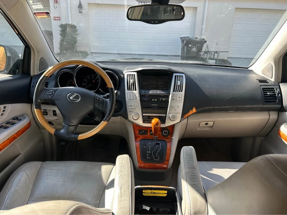 2006 Lexus RX 2nd Gen - Image 9 of 13