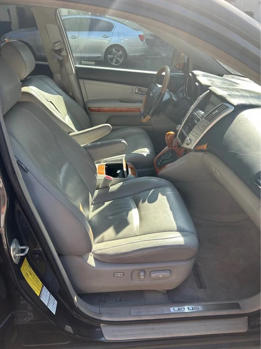 2006 Lexus RX 2nd Gen - Image 11 of 13