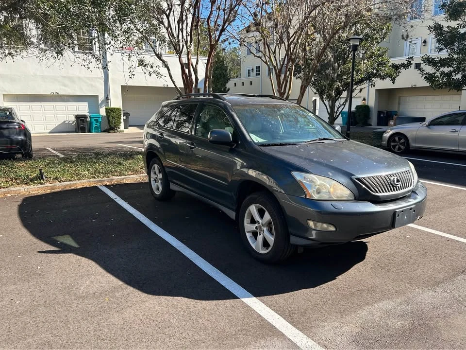 2006 Lexus RX 2nd Gen - Image 2 of 13