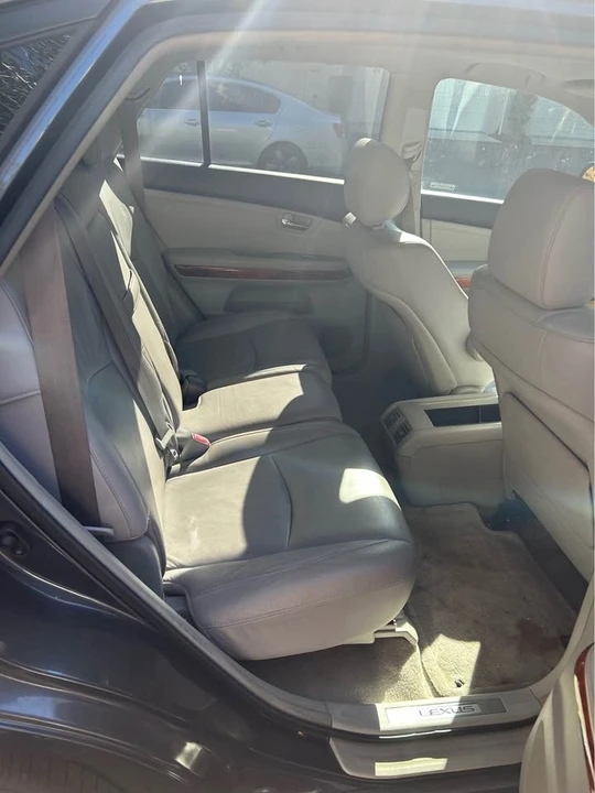 2006 Lexus RX 2nd Gen - Image 12 of 13