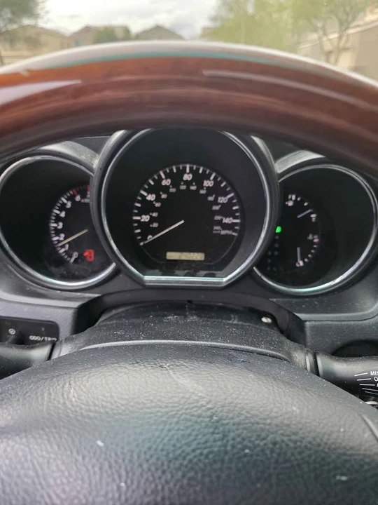 2006 Lexus RX 2nd Gen - Image 10 of 17