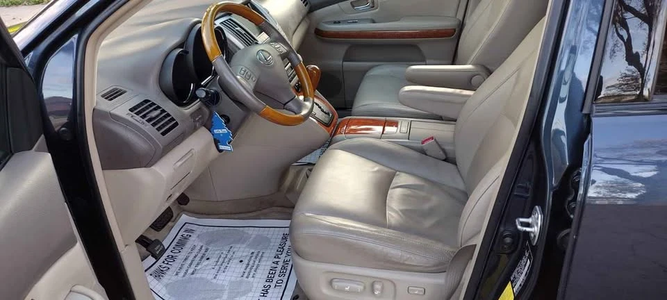 2006 Lexus RX 2nd Gen - Image 5 of 11