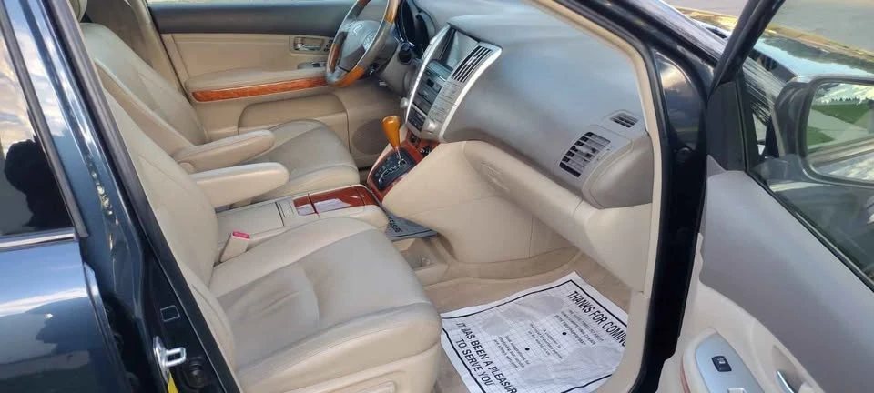 2006 Lexus RX 2nd Gen - Image 7 of 11