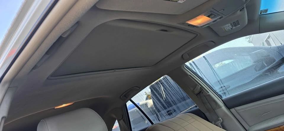 2006 Lexus RX 2nd Gen - Image 6 of 15