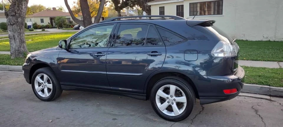2006 Lexus RX 2nd Gen - Image 3 of 11