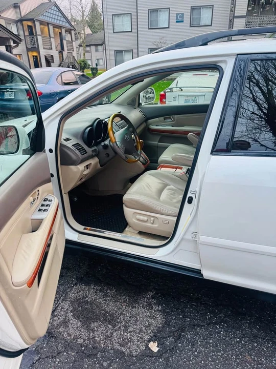 2006 Lexus RX 2nd Gen - Image 5 of 7