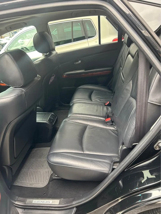 2006 Lexus RX 2nd Gen - Image 12 of 18