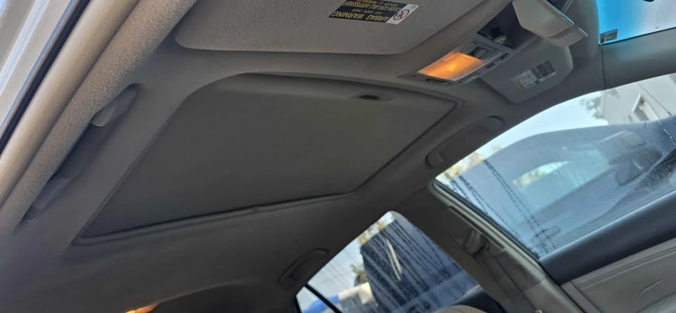 2006 Lexus RX 2nd Gen - Image 4 of 15