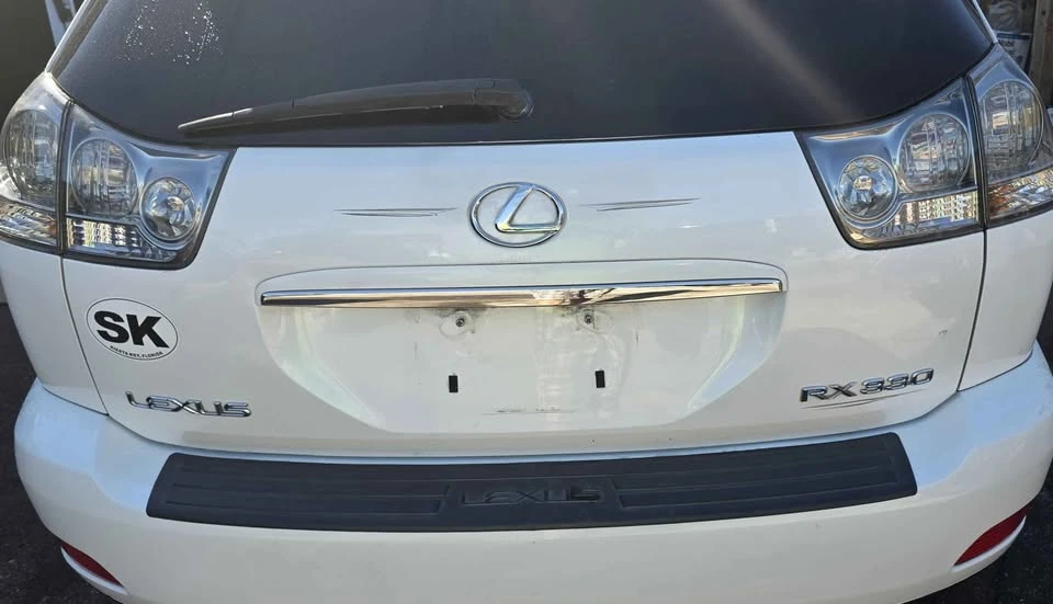 2006 Lexus RX 2nd Gen - Image 12 of 15