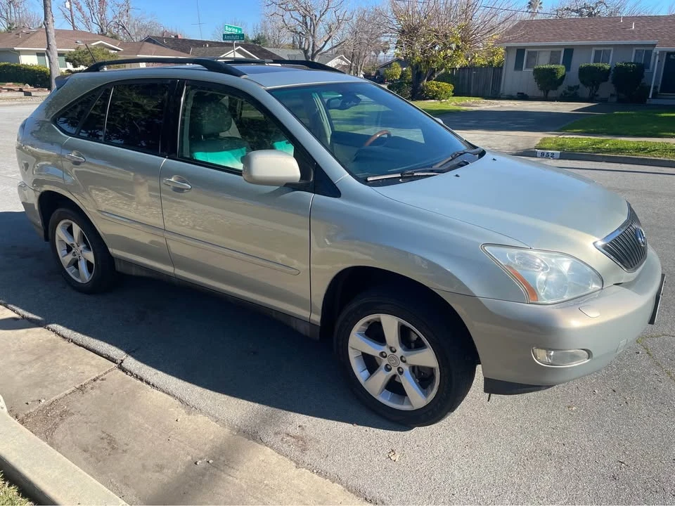 2006 Lexus RX 2nd Gen - Image 3 of 10