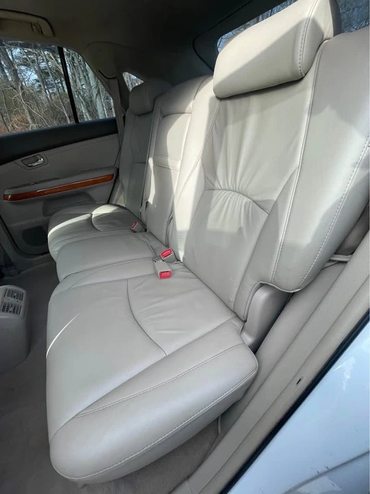 2006 Lexus RX 2nd Gen - Image 11 of 16