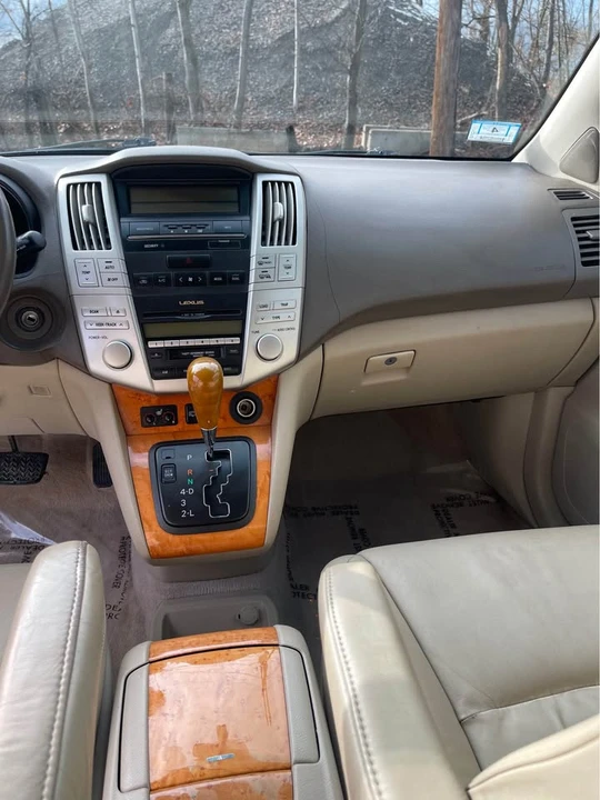 2006 Lexus RX 2nd Gen - Image 15 of 16